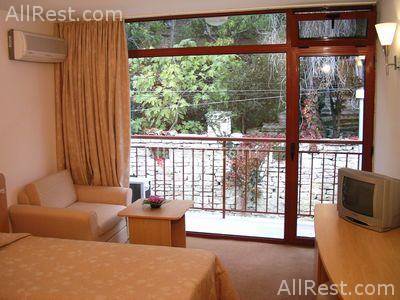 Holiday Beach Hotel 6